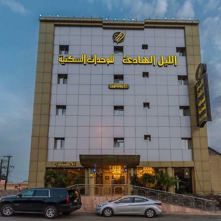 الليل الهادي Aparthotel Khamis Mushait Exteriör bild