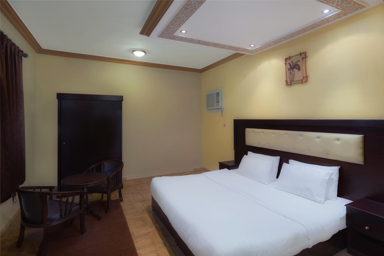 الليل الهادي Aparthotel Khamis Mushait Exteriör bild