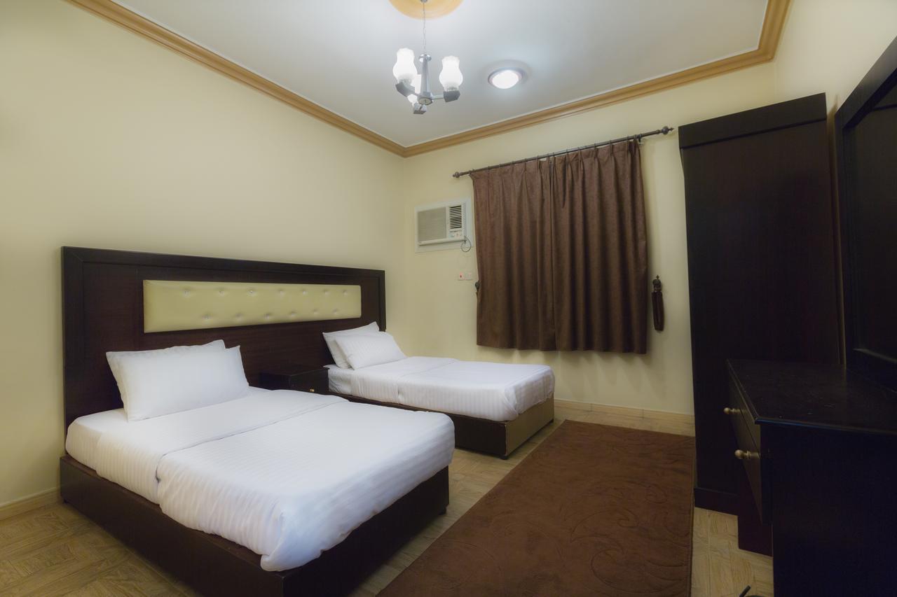 الليل الهادي Aparthotel Khamis Mushait Exteriör bild