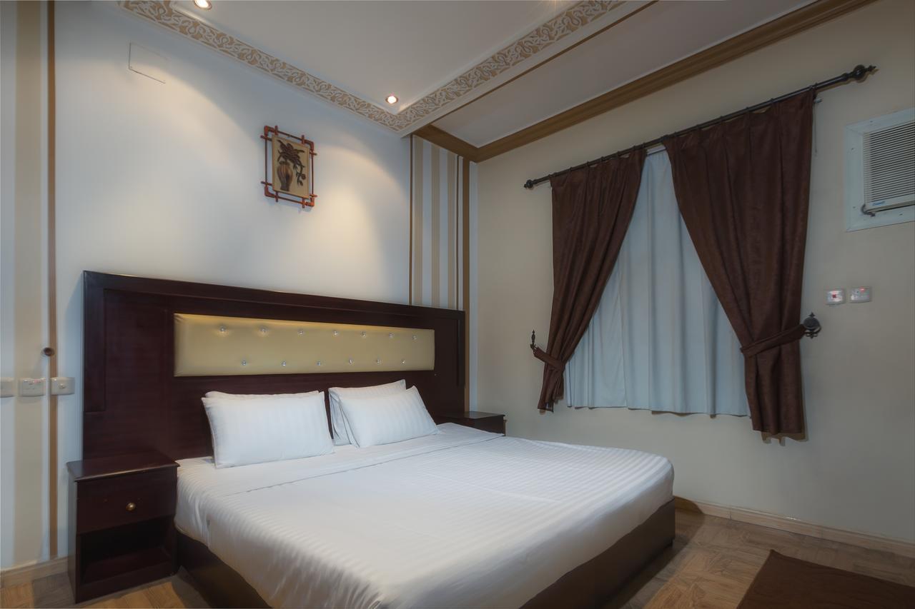 الليل الهادي Aparthotel Khamis Mushait Exteriör bild