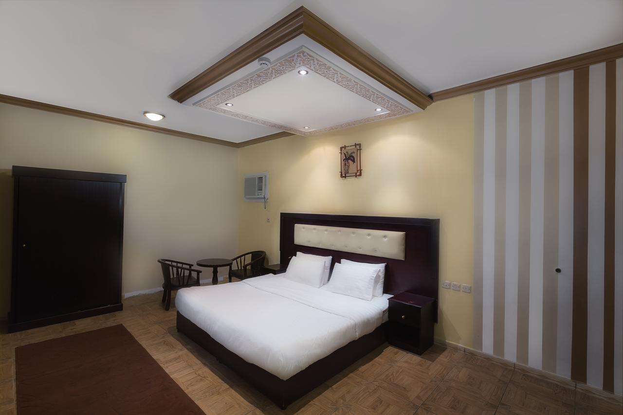 الليل الهادي Aparthotel Khamis Mushait Exteriör bild